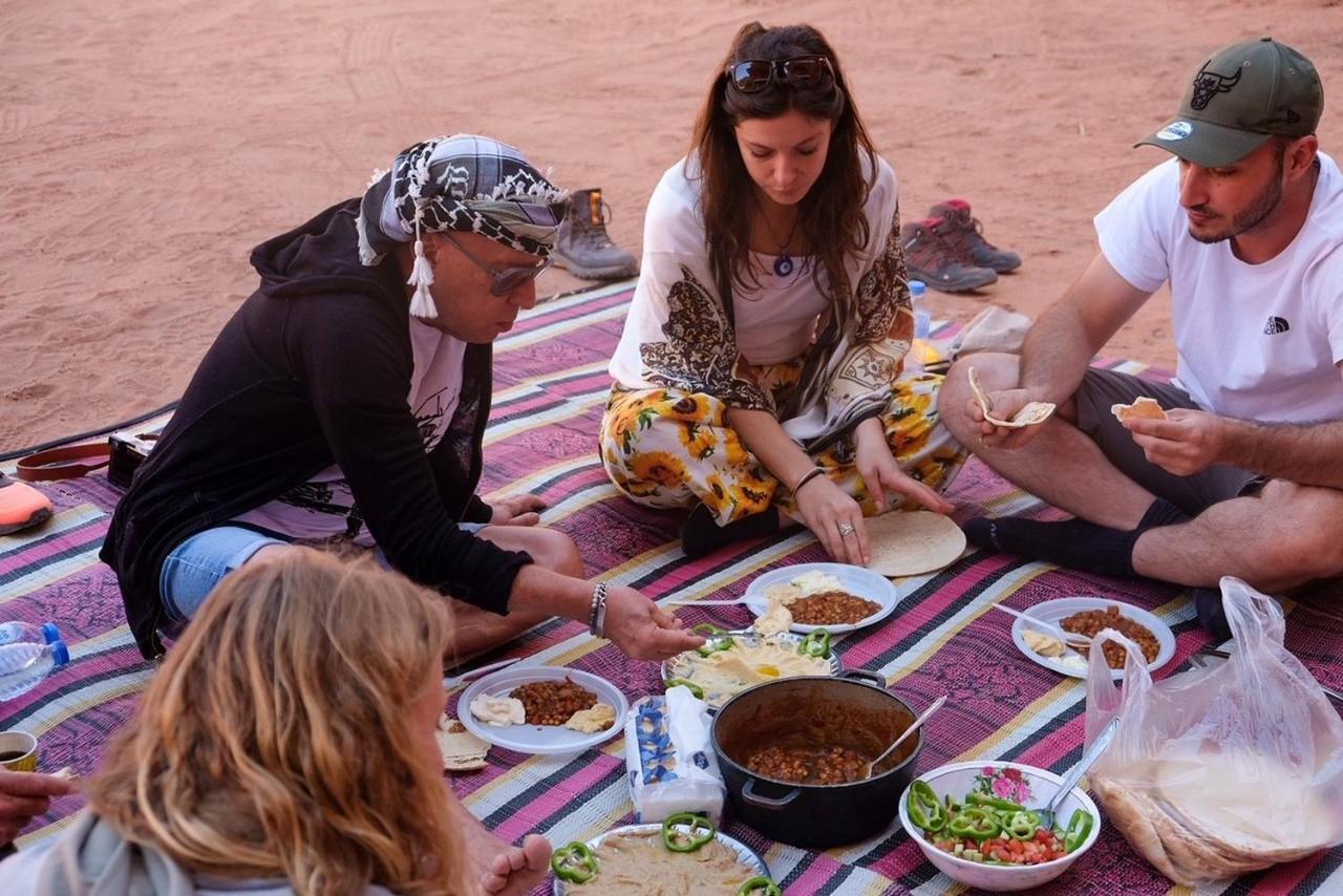 Wadi Rum Bedouin Camp And Desert Tours מראה חיצוני תמונה